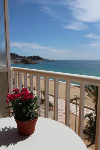 Apartaments El Sorrall - image 14