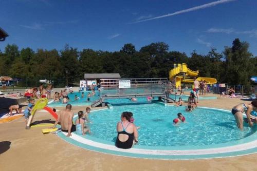 Swimming pool, Le Moulin du Chateau in Magnac-Laval