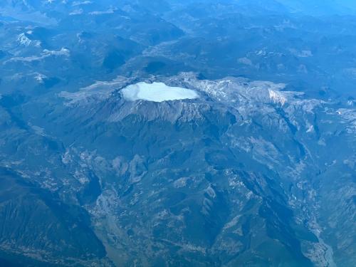 Domo Conguillio Conecta con tu energía sagrada junto al Salto Truful Truful con una vista majestuosa que podrás disfrutar en una tinaja Una experiencia que alineará tu espíritu y tu energía interior Vívelo