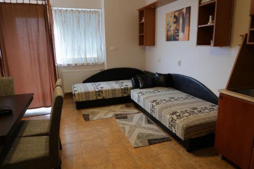 Éva Apartman - image 13