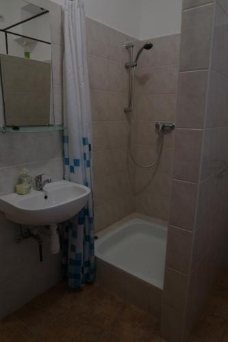 Éva Apartman - main image