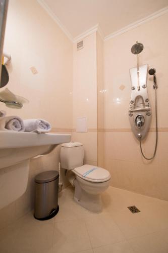 Family Hotel Hebar - image 6
