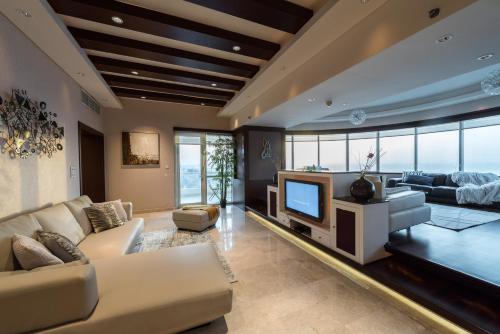 the apartment, Dubai