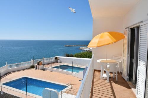 Apartamentos Encosta do Mar 2