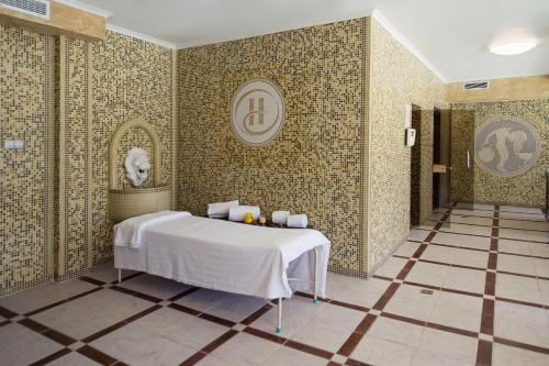 Family Hotel Hebar - image 7