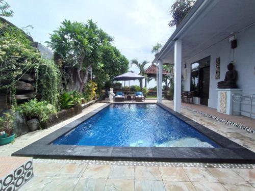 Khrisna Sunrise Homestay Tulamben · Data