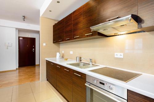Platinum Towers Hotel Apartments - image 11