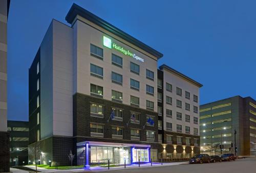 Holiday Inn Express Milwaukee Downtown, An Ihg Hotel