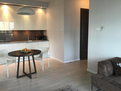Platinum Towers Hotel Apartments - image 8