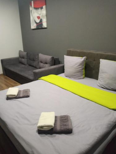 Apartment Yes 41 - image 6