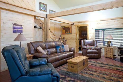 Deer Creek Escape in South Fork, USA