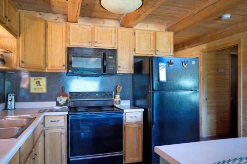 Deer Creek Escape in South Fork, USA