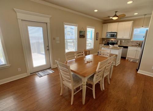 Sea Song Home - image 8