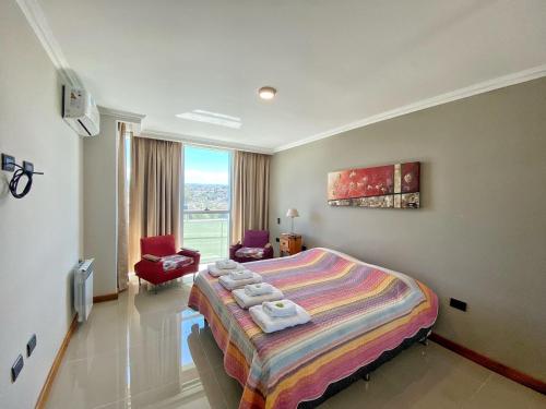 Apartment with Lake View image 10