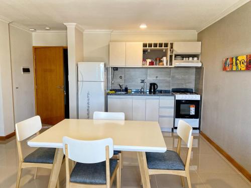 Apartment with Lake View image 5