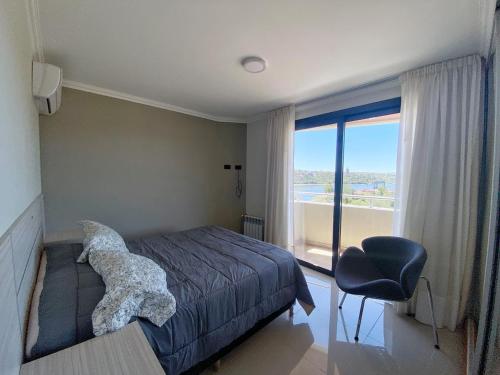 Apartment with Lake View image 6