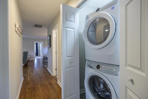Ranch Style Home & Plenty Of BKYD Space Near KSU in 기타