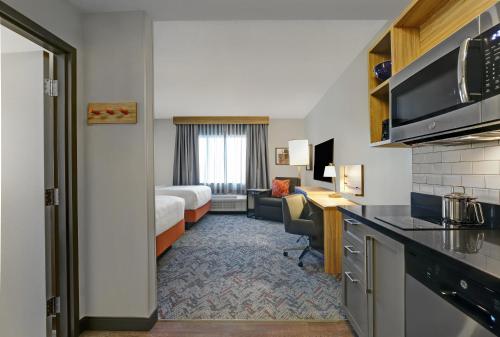 Candlewood Suites - Kingston West, an IHG Hotel