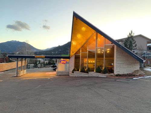 Coyote Mountain Lodge in Estes Park, USA