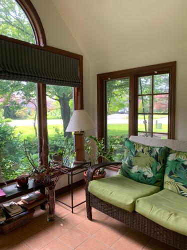 Cedar Gables Bed & Breakfast