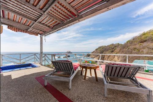 Villa Aikia (Adults Suites A/C) Room Type - Deluxe Suite with Sea View