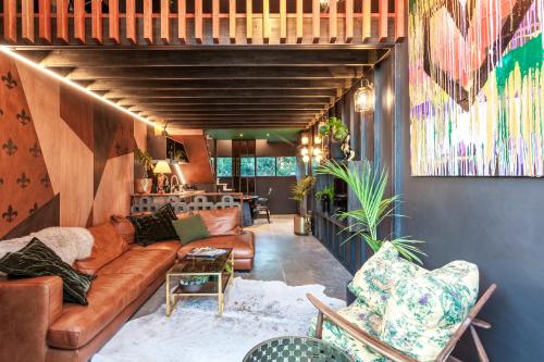 The Barn, designers dream beach hideaway - Apartment - Waihi Beach