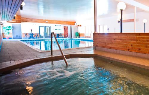 Gyógyfürdő, Atlantic Host Hotel, an Ascend Collection Hotel in Bathurst (NB)