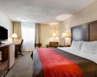 Comfort Inn & Suites Moreno Valley near March Air Reserve Base