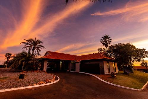 A szálláshely kívülről, Hospitality Port Hedland near Port Hedland nemzetközi repülőtér
