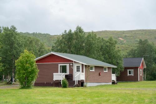 Cottage with Private Bathroom (2 Adults)