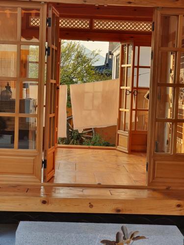 Superior Triple Room image 10