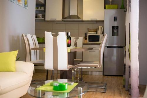 virtuve, Holiday Home Belmondo in Gruda