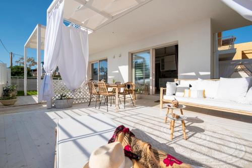 Vera's White Pearl Apartment Sea View - SiciliaVacanza