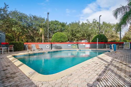 OYO Townhouse Orlando West - main image