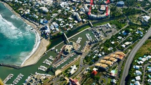 APPARTEMENT VUE SUR LE PORT, centre ville ST GILLES LES BAINS Ile de la réunion 3