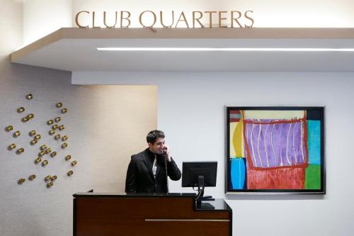 Club Quarters Hotel, Wacker at Michigan