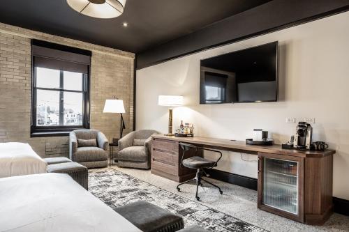 2 double beds