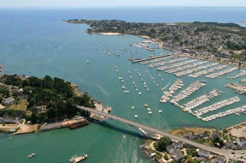 Les Balcons de La Trinité - Vue sur mer et le port