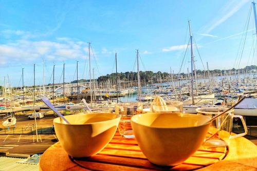 Les Balcons de La Trinité - Vue sur mer et le port