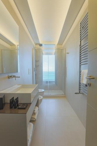 King Suite with Sea View