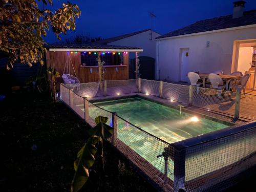Belle maison avec piscine à 5 mn des plages cottage Rochefort