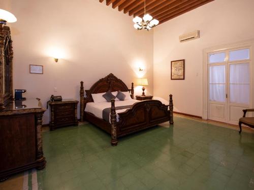 2 bedrooms, 3 beds
