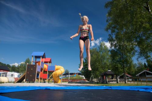 Jølstraholmen Camping og Hytter