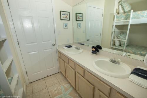 Sandpiper Cove #9226 Condo - image 6