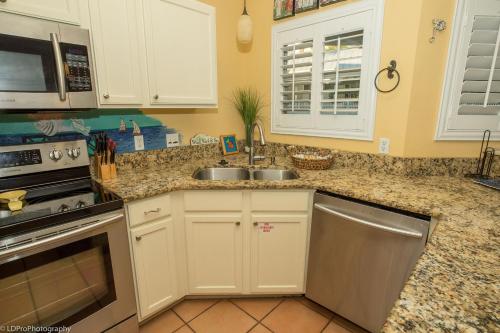 Sandpiper Cove 9122 Destin Condo - image 2