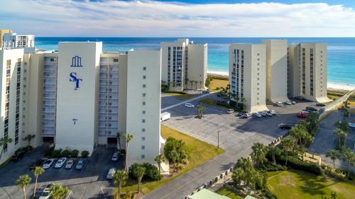 Shoreline Towers 2073 Condo
