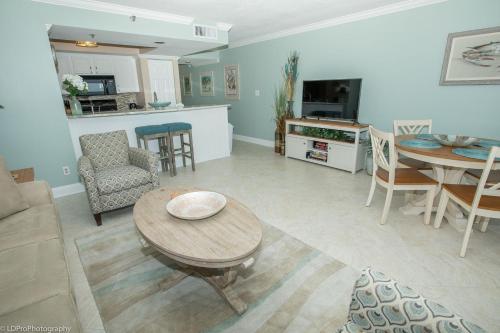 Magnolia House 606 Destin Condo - image 3