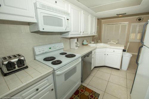 Inlet Reef 318 Destin Condo - image 3