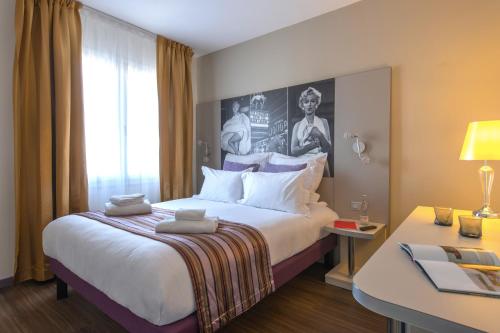 2 queen beds, 2 twin beds