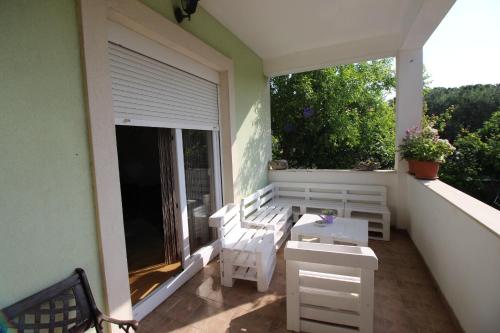 Apartment Giardin - image 8